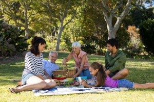 avoid picnic food poisoning